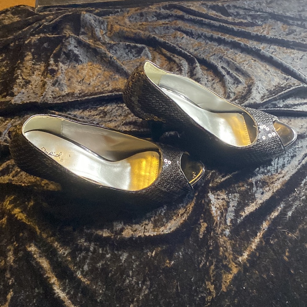 Black sequin heels - Picture 2 of 5